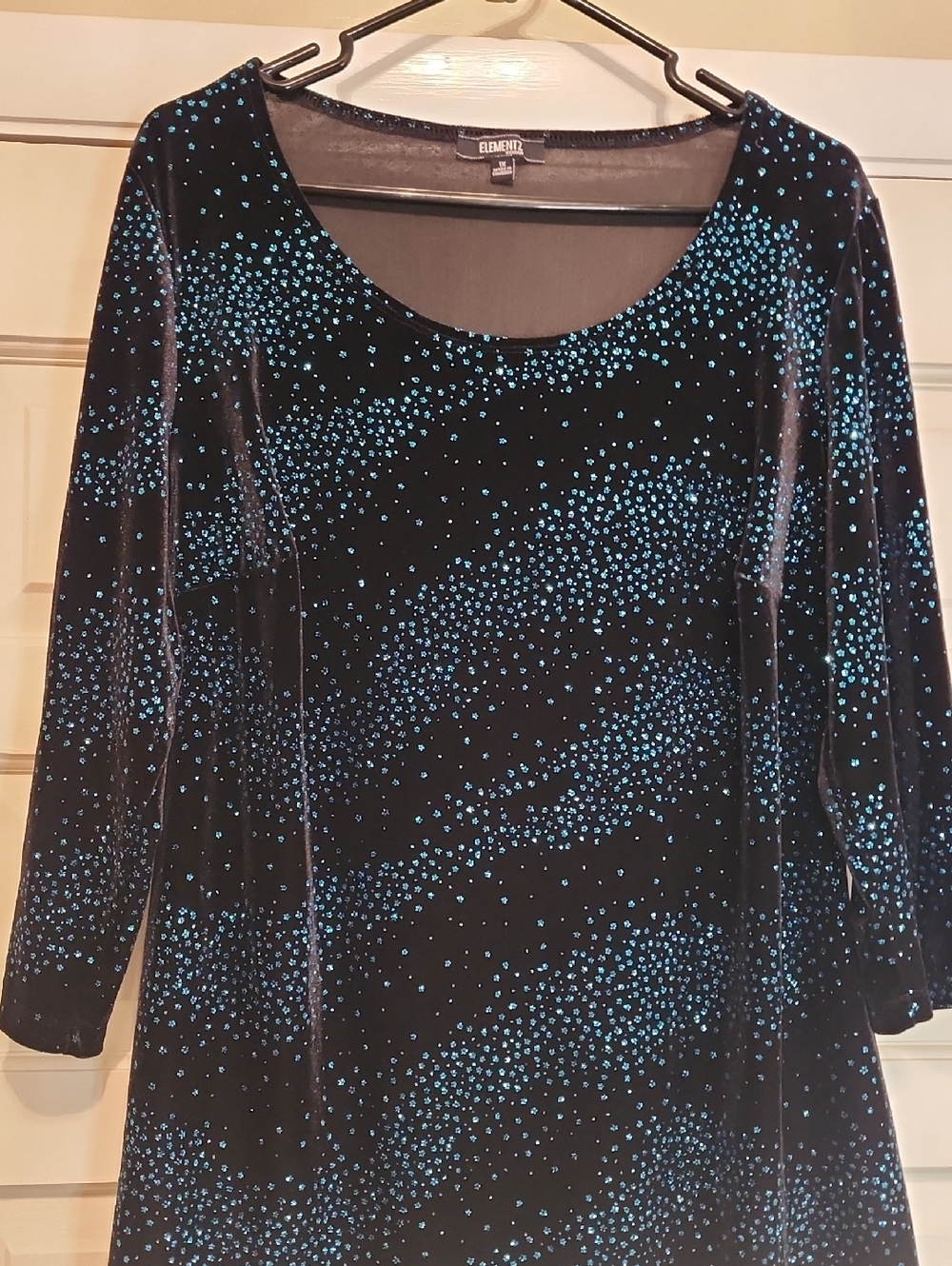 ELEMENTZ WOMAN Black Velvet Scoop Neck Top with Blue SPARKLE Print 3/4 Sleeves
